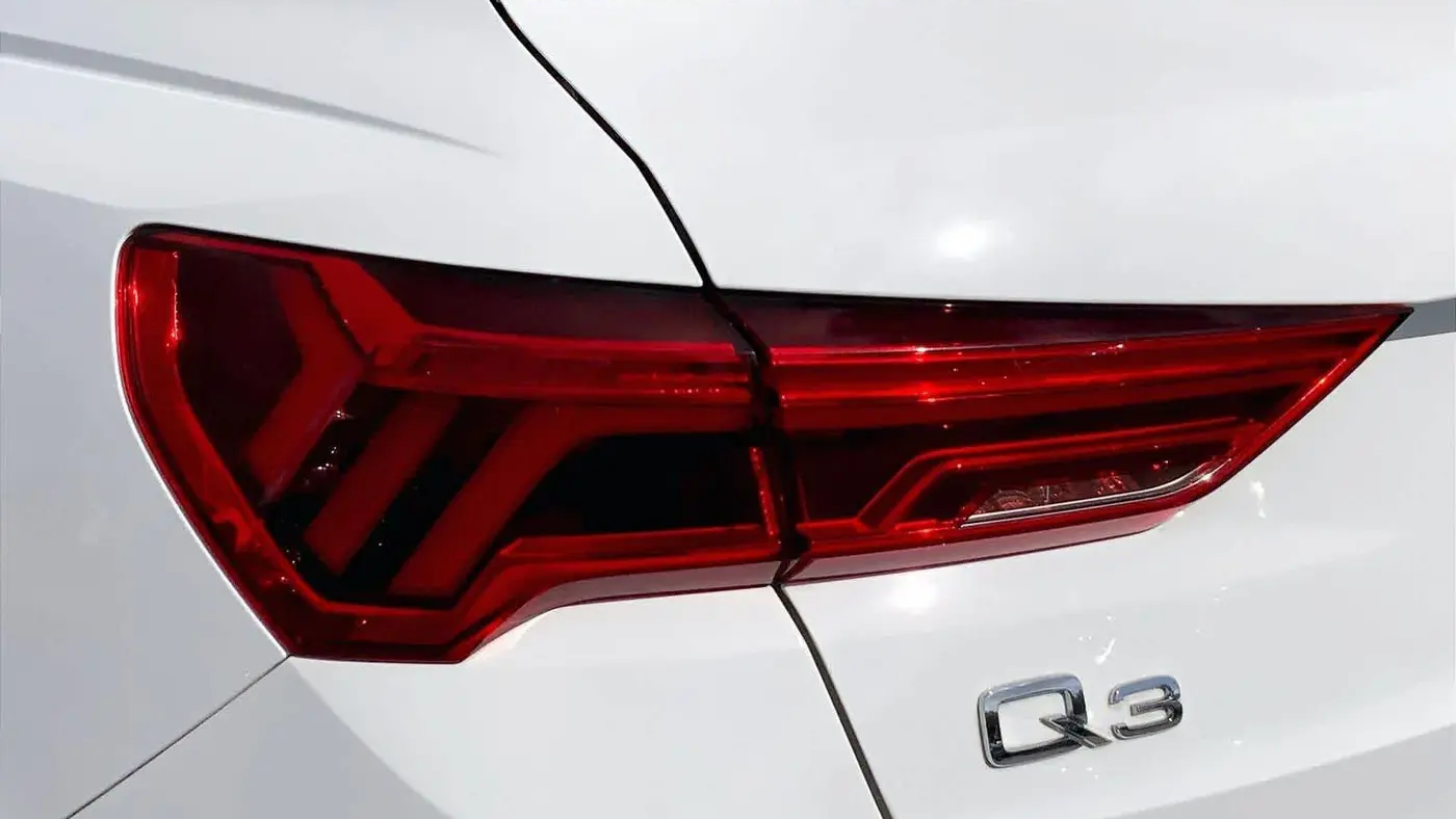 2021 Audi Q3 quattro S line Premium 45 TFSI