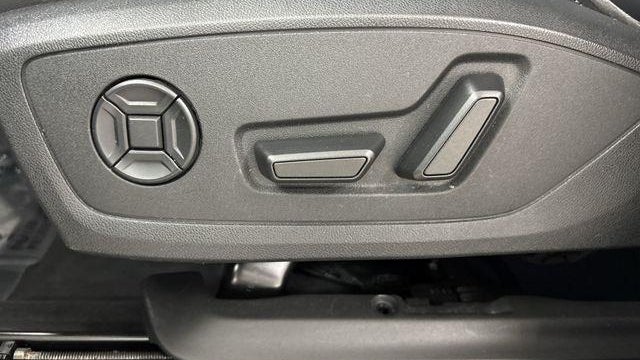 2023 Audi Q3 quattro S line Premium 45 TFSI