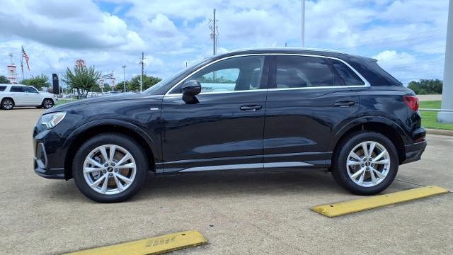 2024 Audi Q3 quattro S line Premium 45 TFSI