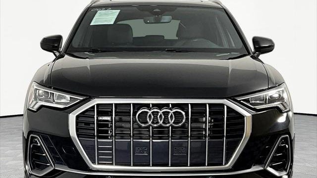 2024 Audi Q3 quattro S line Premium 45 TFSI