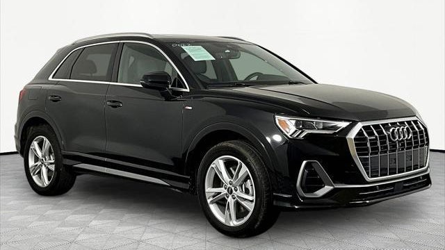 2024 Audi Q3 quattro S line Premium 45 TFSI