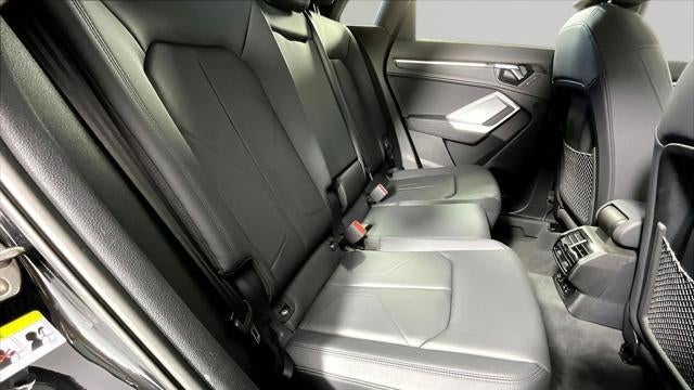 2024 Audi Q3 quattro S line Premium 45 TFSI