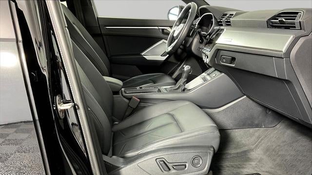 2024 Audi Q3 quattro S line Premium 45 TFSI