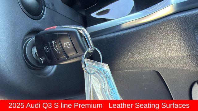 2025 Audi Q3 quattro S line Premium 45 TFSI