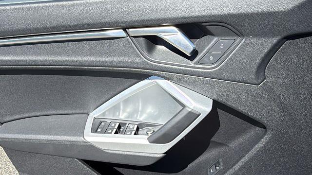 2025 Audi Q3 quattro S line Premium 45 TFSI