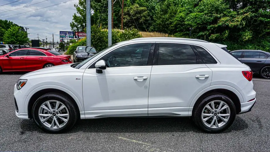 2025 Audi Q3 quattro S line Premium 45 TFSI