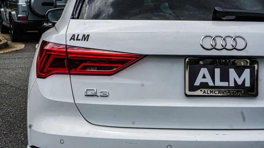2025 Audi Q3 quattro S line Premium 45 TFSI
