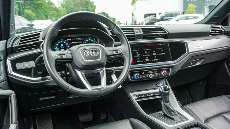 2025 Audi Q3 quattro S line Premium 45 TFSI