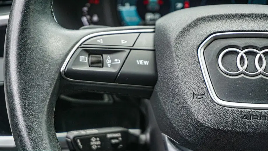 2025 Audi Q3 quattro S line Premium 45 TFSI