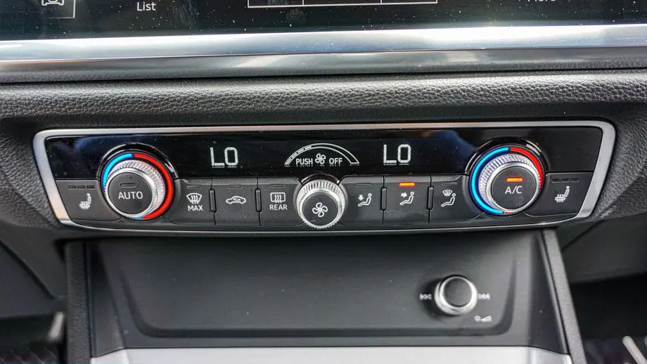 2025 Audi Q3 quattro S line Premium 45 TFSI