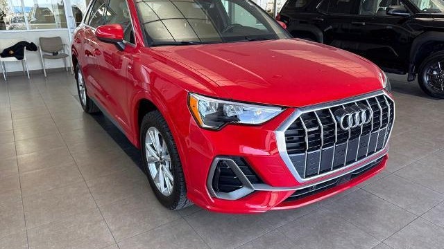 2022 Audi Q3 quattro S line Premium 45 TFSI