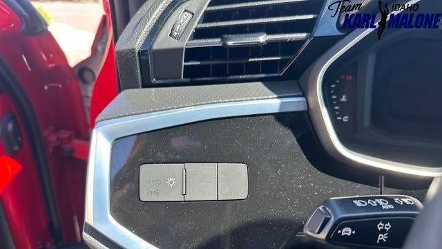 2022 Audi Q3 quattro S line Premium 45 TFSI