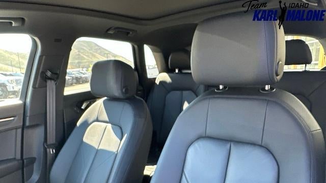 2022 Audi Q3 quattro S line Premium 45 TFSI