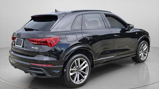 2023 Audi Q3 quattro S line Premium 45 TFSI