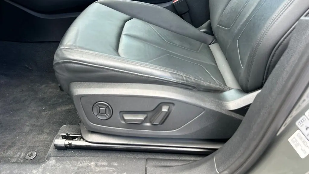 2020 Audi Q3 quattro S line Premium 45 TFSI