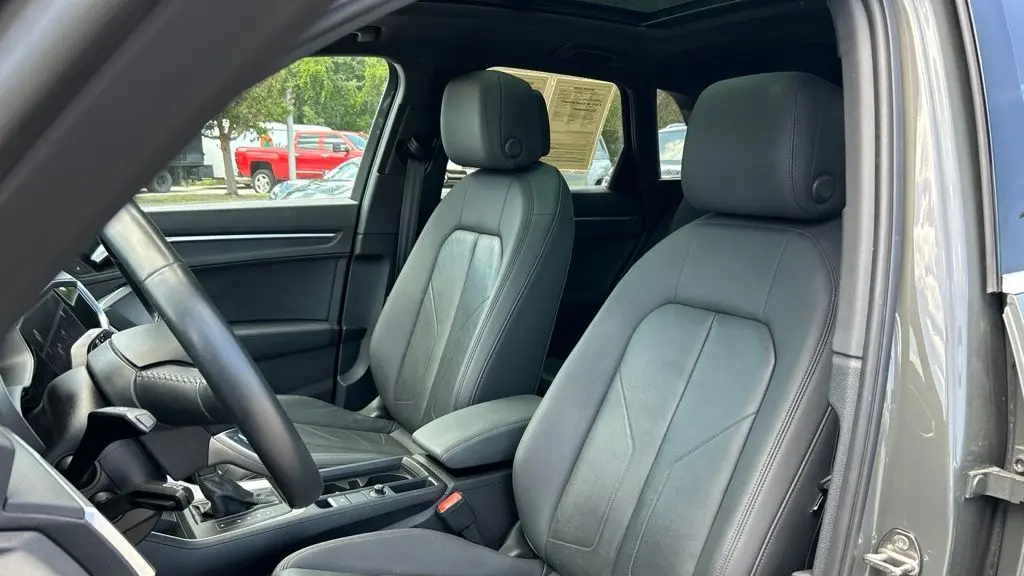 2020 Audi Q3 quattro S line Premium 45 TFSI