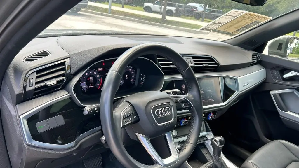 2020 Audi Q3 quattro S line Premium 45 TFSI