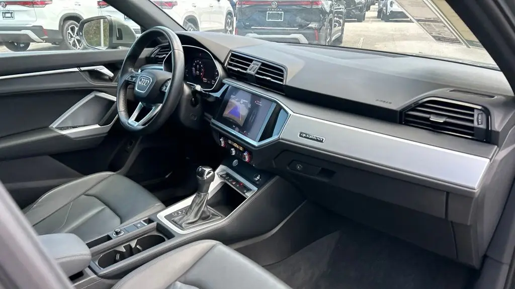 2020 Audi Q3 quattro S line Premium 45 TFSI