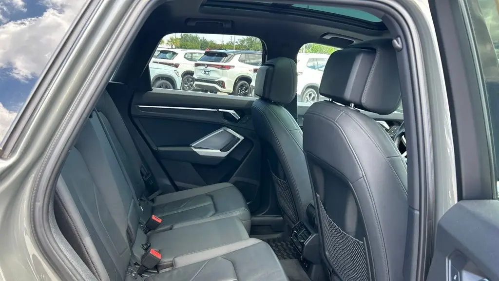 2020 Audi Q3 quattro S line Premium 45 TFSI