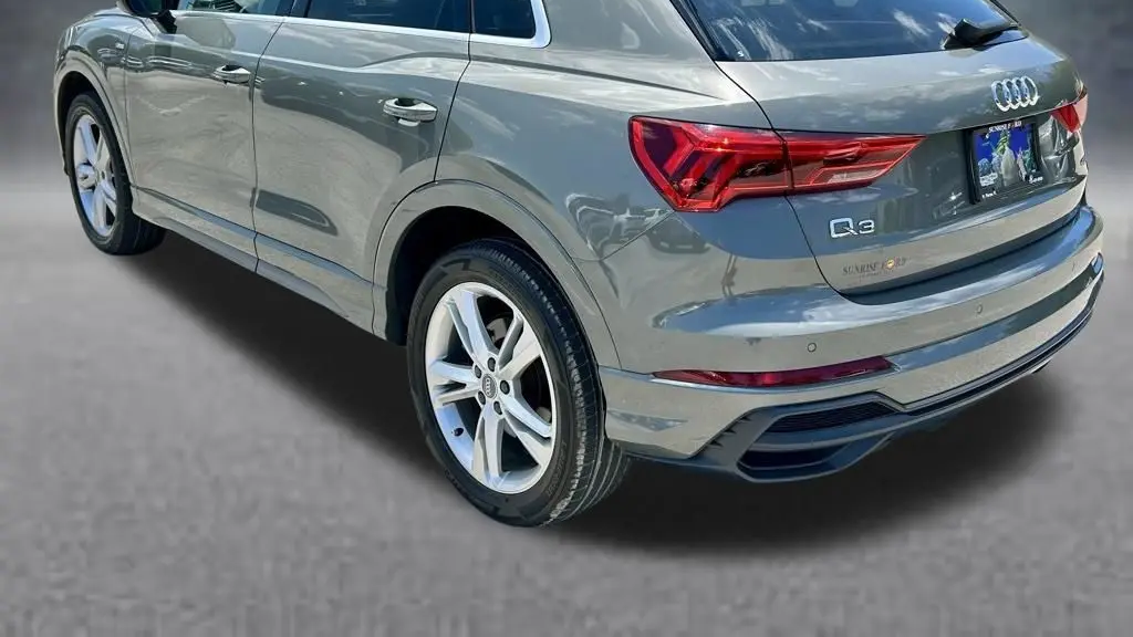 2020 Audi Q3 quattro S line Premium 45 TFSI
