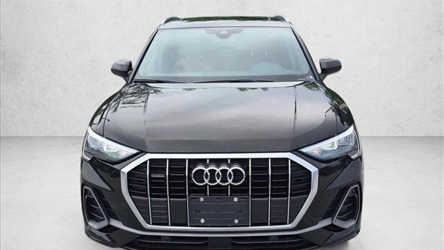 2022 Audi Q3 quattro S line Premium 45 TFSI