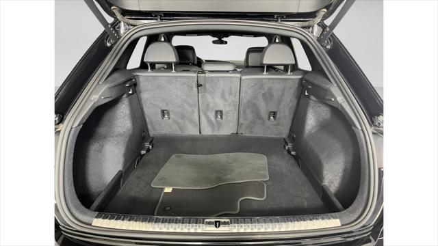 2023 Audi Q3 quattro S line Premium 45 TFSI