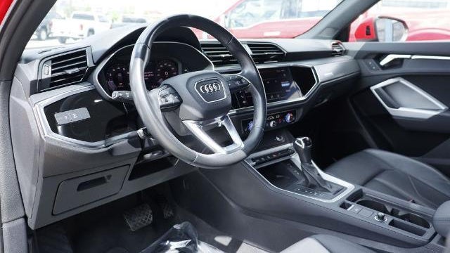 2024 Audi Q3 quattro S line Premium 45 TFSI