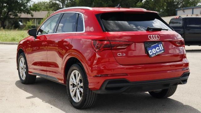 2024 Audi Q3 quattro S line Premium 45 TFSI