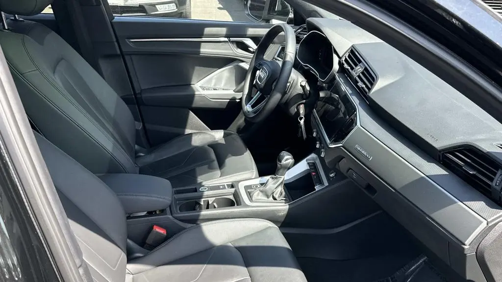 2025 Audi Q3 quattro S line Premium 45 TFSI
