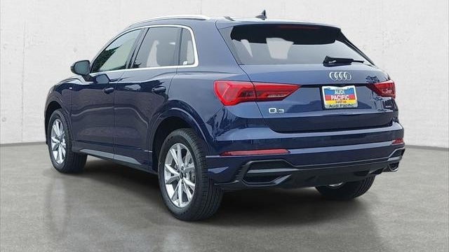 2022 Audi Q3 quattro S line Premium 45 TFSI