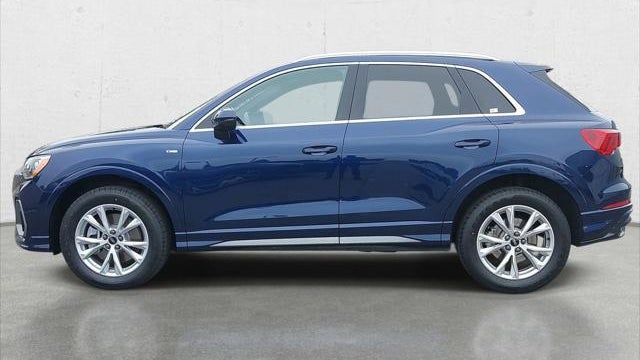 2022 Audi Q3 quattro S line Premium 45 TFSI