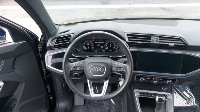 2022 Audi Q3 quattro S line Premium 45 TFSI