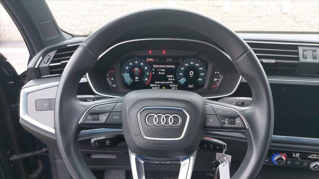 2022 Audi Q3 quattro S line Premium 45 TFSI