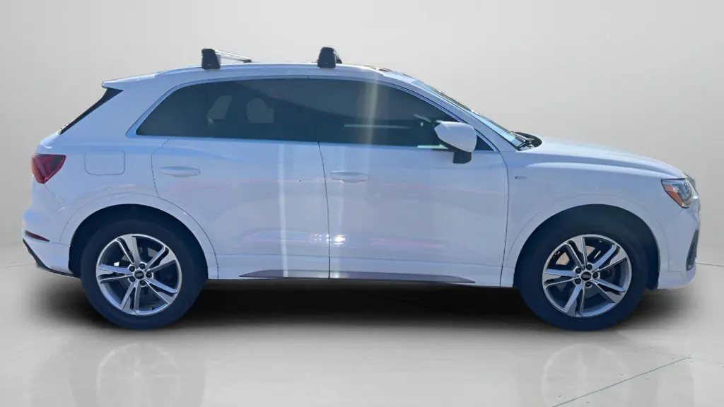 2021 Audi Q3 quattro S line Premium 45 TFSI