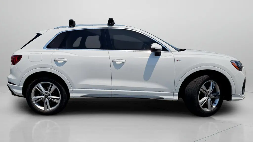 2021 Audi Q3 quattro S line Premium 45 TFSI