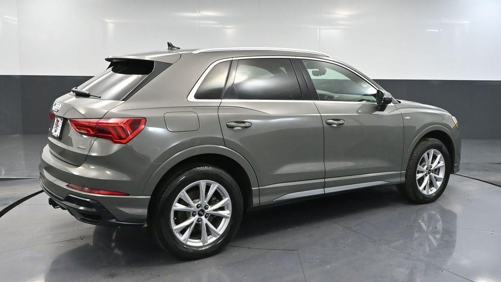 2022 Audi Q3 quattro S line Premium 45 TFSI