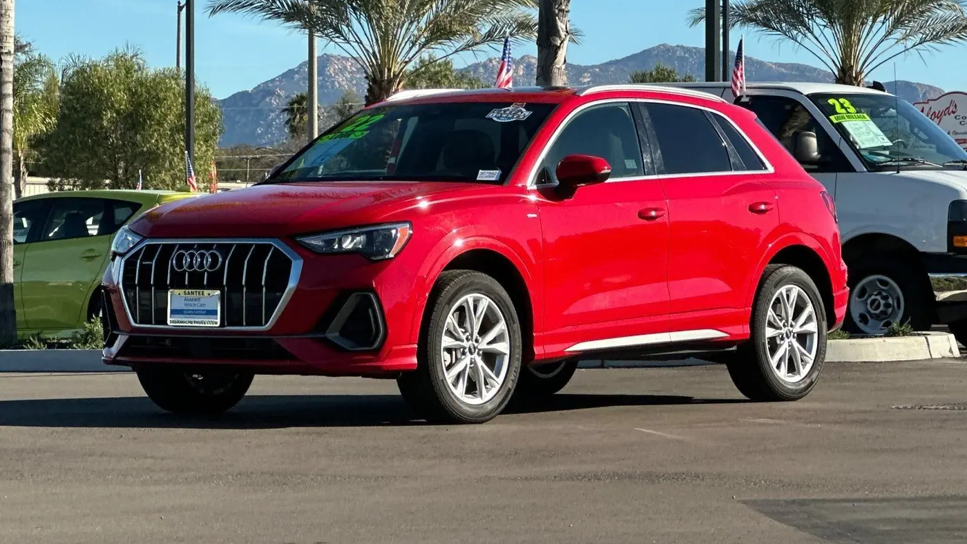 2022 Audi Q3 quattro S line Premium 45 TFSI