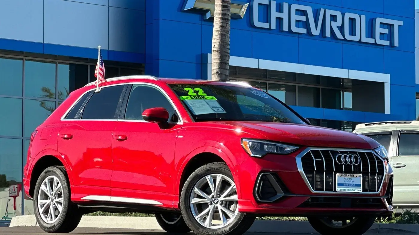 2022 Audi Q3 quattro S line Premium 45 TFSI