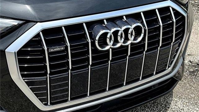 2021 Audi Q3 quattro S line Premium 45 TFSI