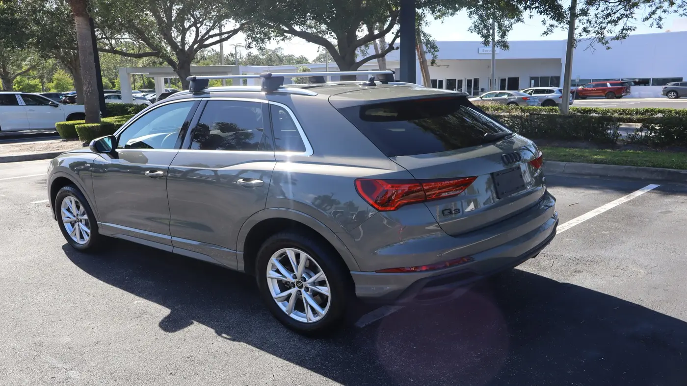 2023 Audi Q3 quattro S line Premium 45 TFSI