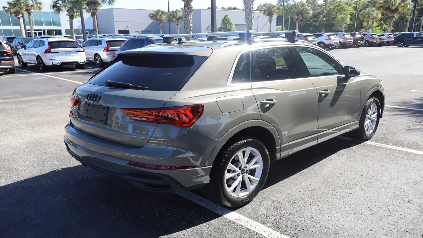 2023 Audi Q3 quattro S line Premium 45 TFSI