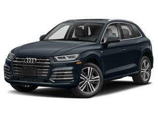 2021 Audi Q5 with Daytona Gray Pearl Effect Exterior