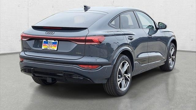 2027 Audi Q6 Sportback e-tron quattro Premium Plus