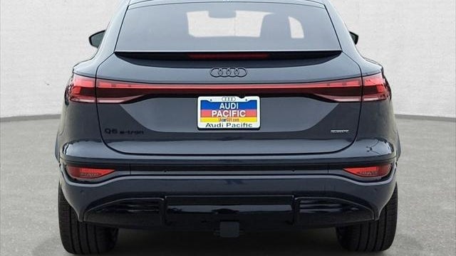 2027 Audi Q6 Sportback e-tron quattro Premium Plus