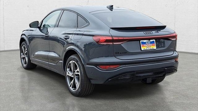 2027 Audi Q6 Sportback e-tron quattro Premium Plus