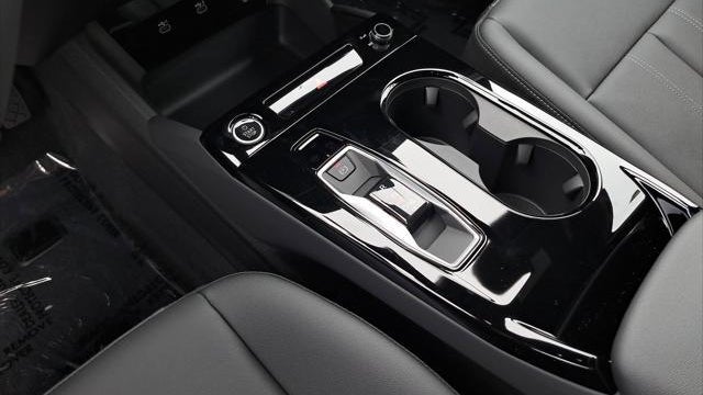 2027 Audi Q6 Sportback e-tron quattro Premium Plus
