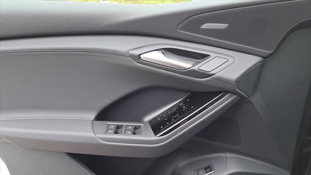 2027 Audi Q6 Sportback e-tron quattro Premium Plus
