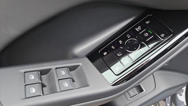 2027 Audi Q6 Sportback e-tron quattro Premium Plus