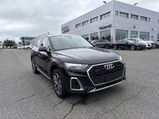 2022 Audi Q5 with Mythos Black Exterior
