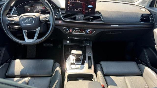 2024 Audi Q5 quattro S line Prem Plus 45 TFSI